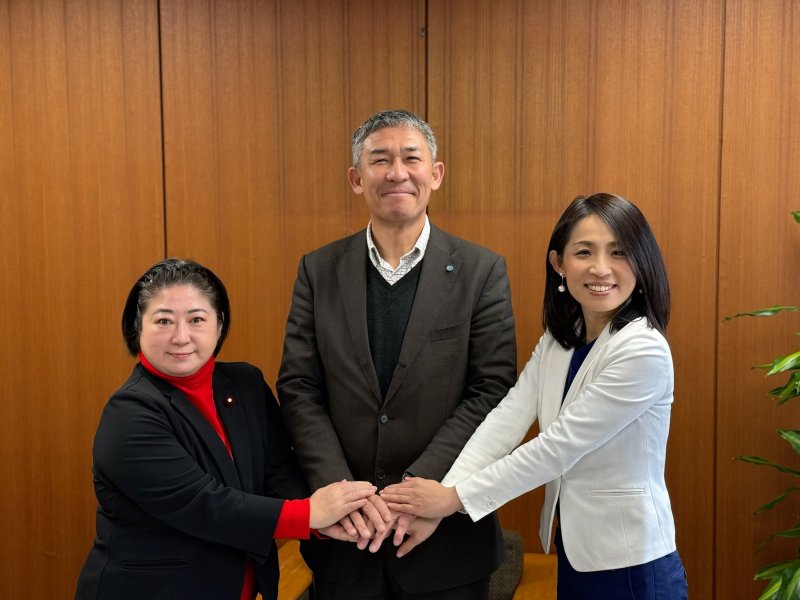 連合埼玉会長へ小宮山泰子衆議院議員とご挨拶
